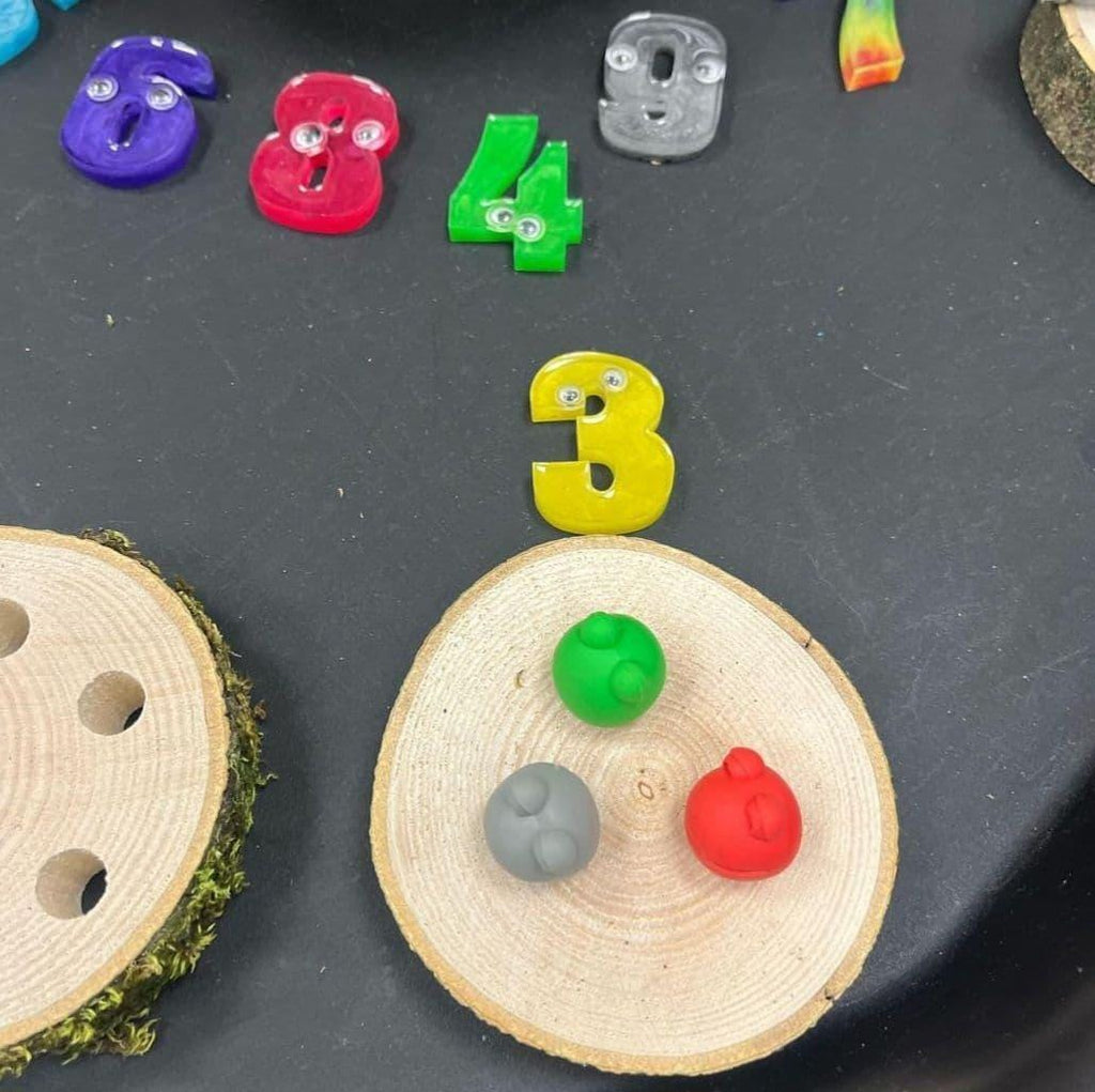 1-10 Subitising Log Slice Threading Set