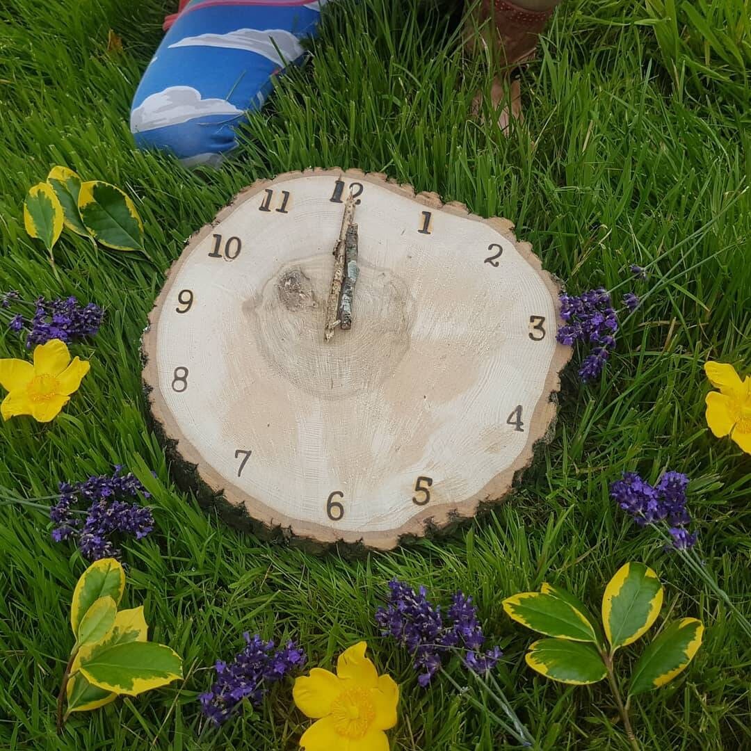 Log Slice Nature 'Clock'