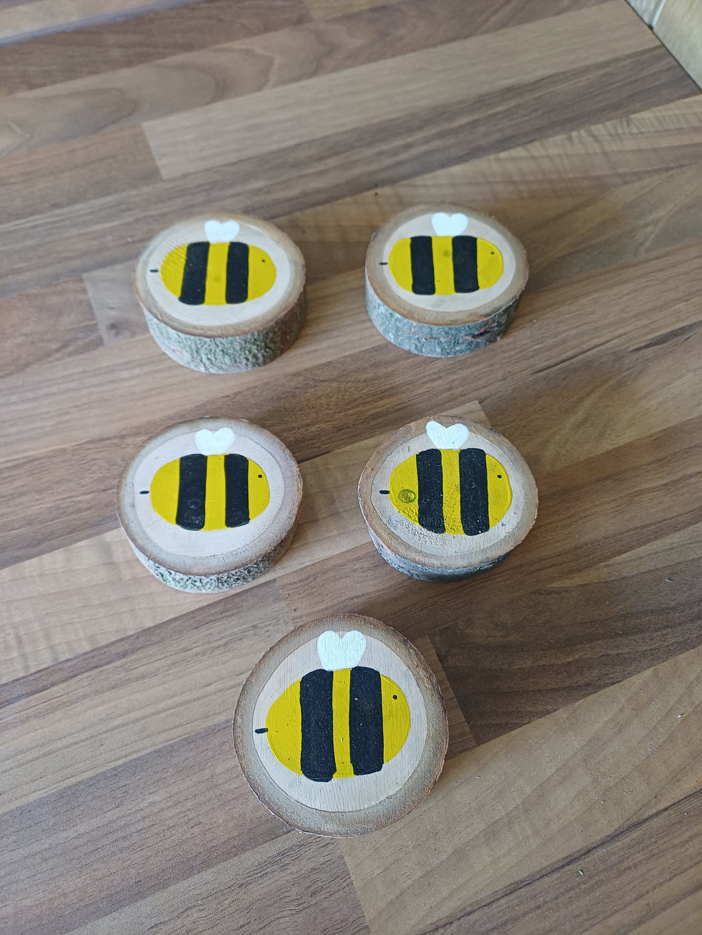 Bees on Chunky Log Slices - Set of 5